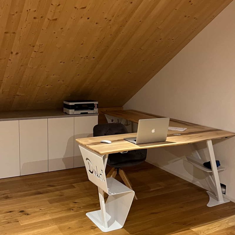 Bürotisch